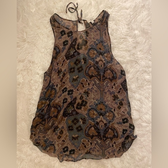 Aritzia Wilfred 100% silk sleeveless blouse blue wavy size M - Picture 1 of 3